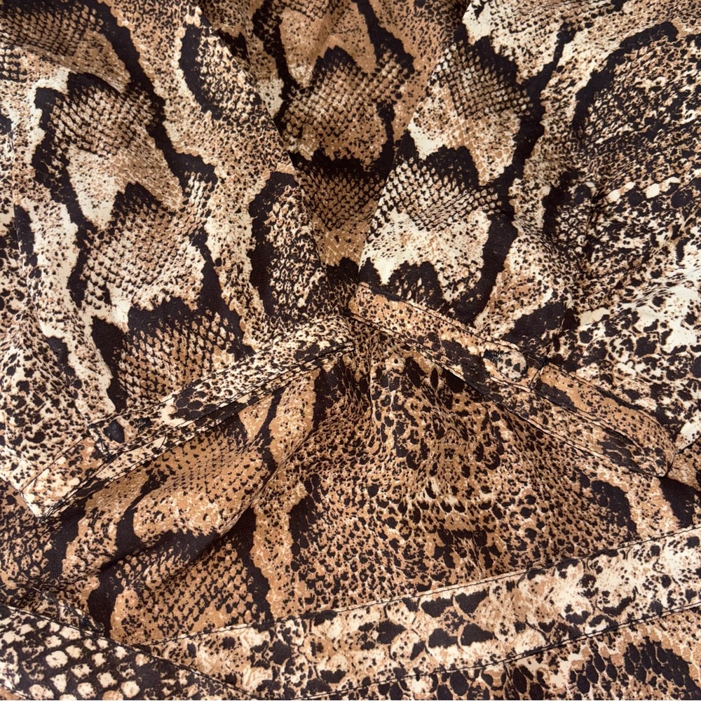 H&M Dress Women’s Snakeskin Print Belted 3/4 Sleeve Size 6 - Picture 10 of 13
